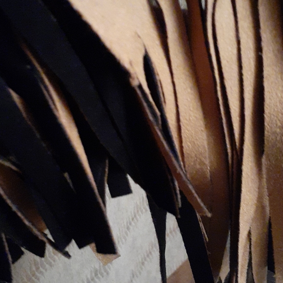 GORGEOUS caramel colored and black fringed jacket - Picture 11 of 11